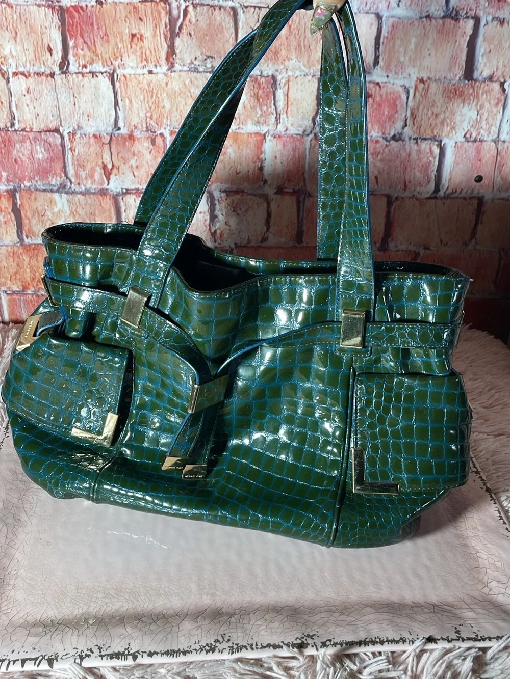 Michael Kors Green Croc-Embossed Patent Leather Shoulder Bag - Unbranded